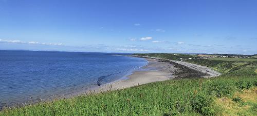 2 Mins from the beach