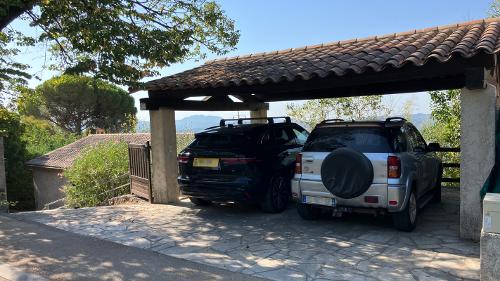 Car Port (2 large cars)